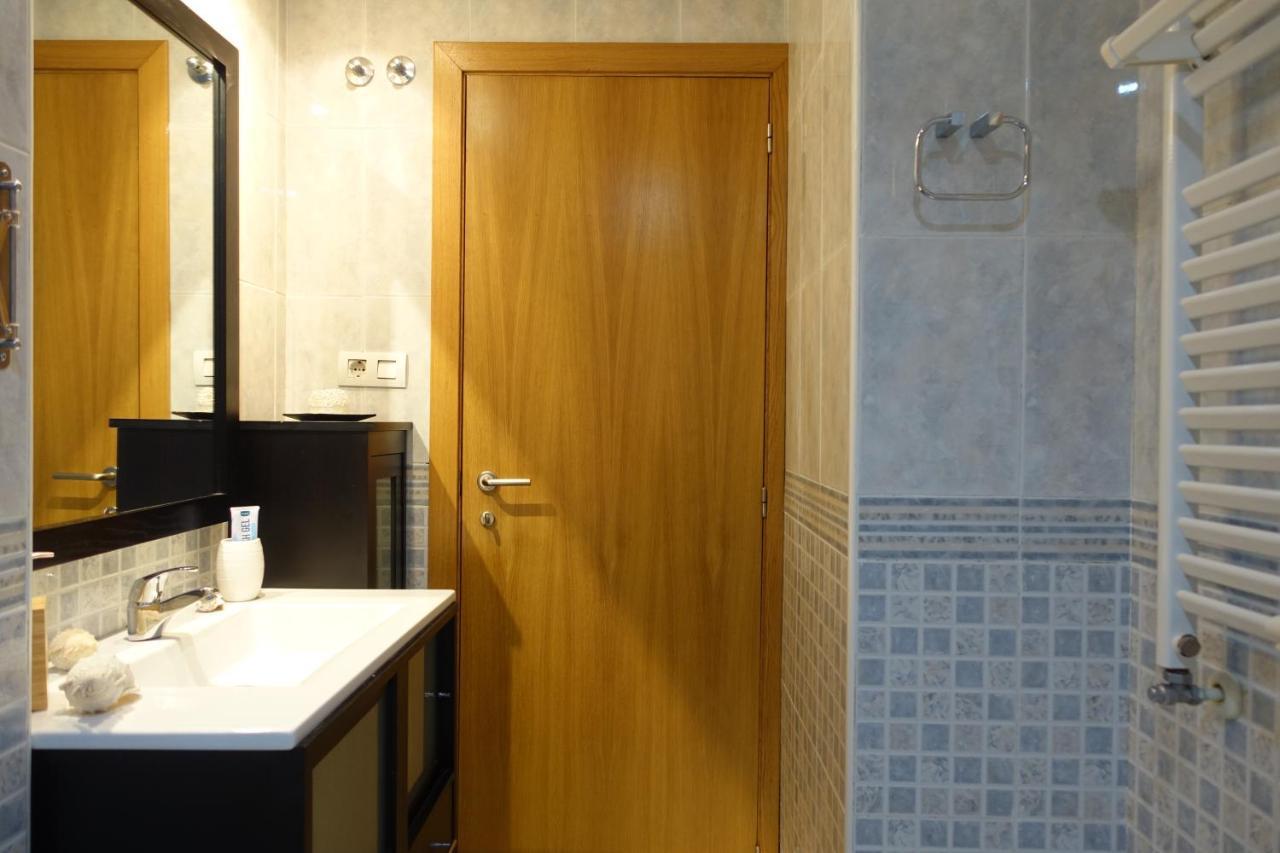 ☆The Peaceful Valencia Homestay☆ W/ Terrace⌘Parking⌘Bbq Exteriör bild